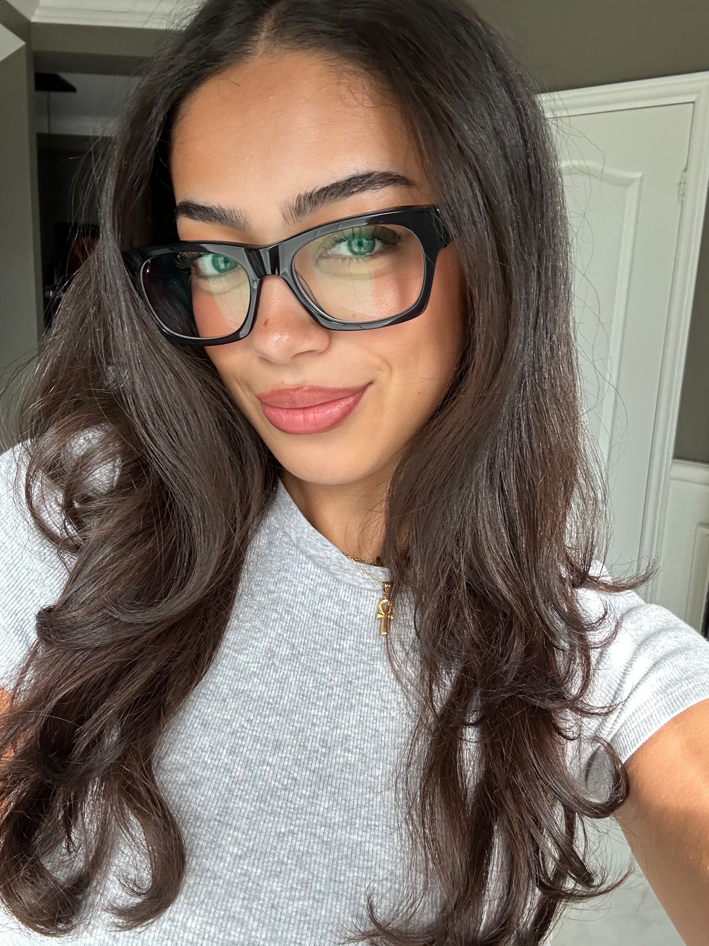 Yasmeen wearing KITS Lyons glasses in Black